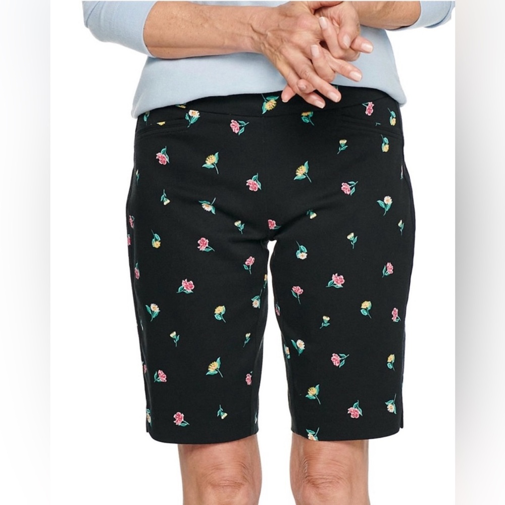 Croft & Barrow Bermuda Shorts Mid Rise Multi Floral Size 16 New